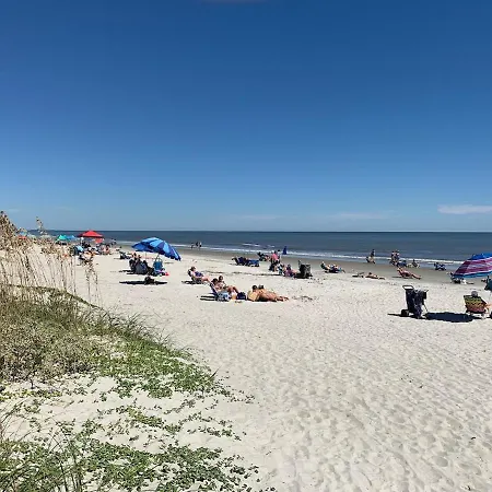 Just Steps To Folly Field Beach - 2 Bd 2 Ba Condo